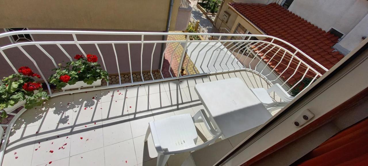 Guesthouse Flora Китен Екстер'єр фото